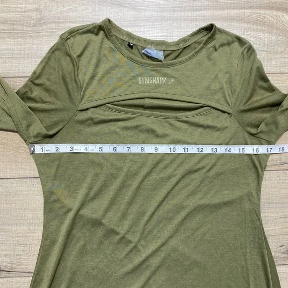 Gymshark Womens Long Sleeve Cutout Front and Elbows‎ Athletic Top Size M Green - Picture 2 of 10
